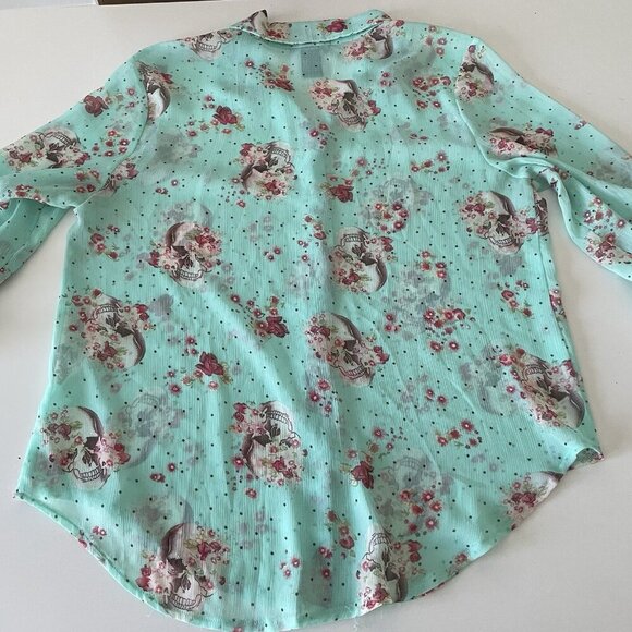 About A Girl Los Angeles L Sheer Mint Pastel Green Blouse Top Floral Skulls - Picture 9 of 9